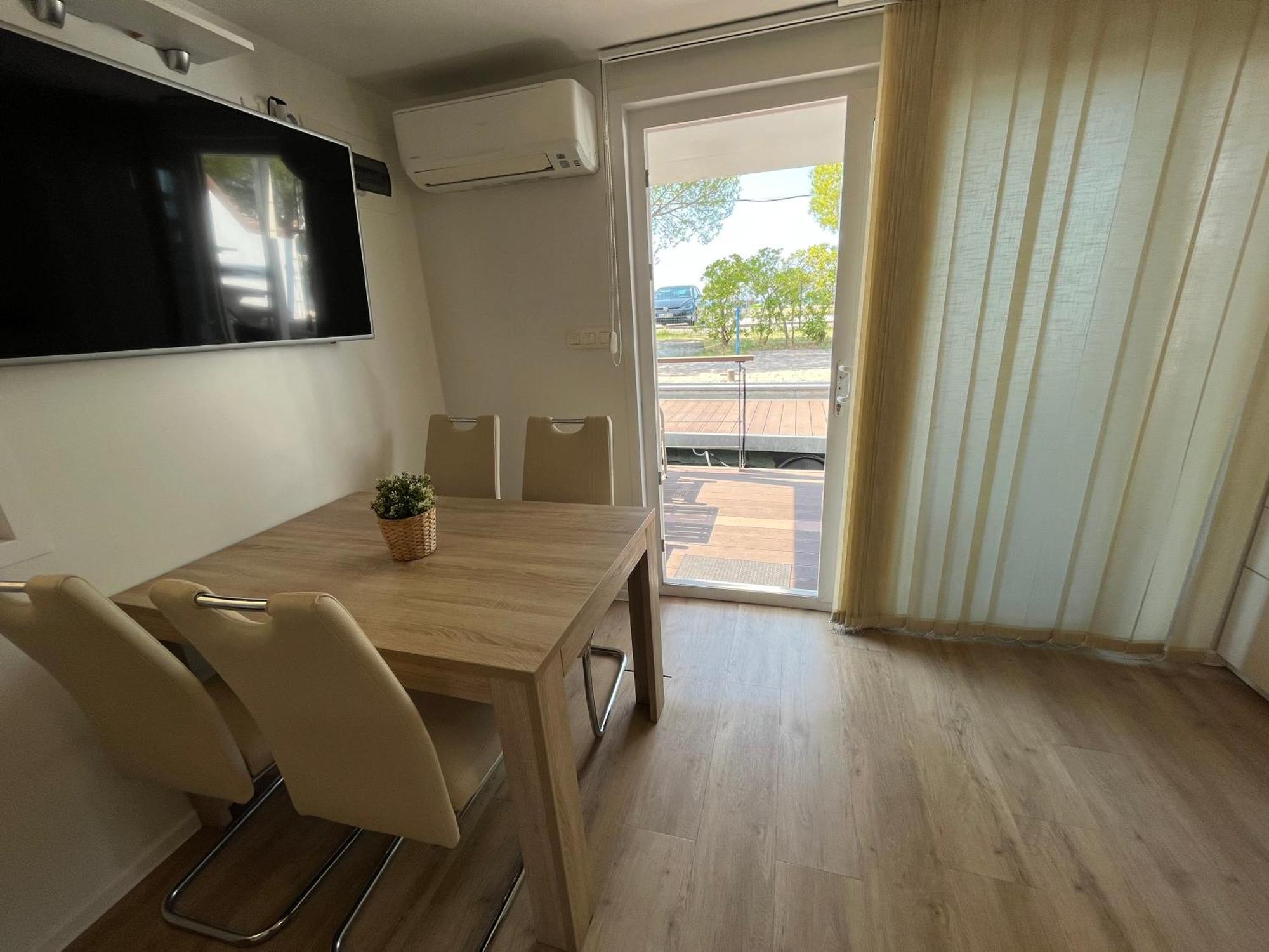 Marina Luxury Houseboat Lace Portoroz Bagian luar foto