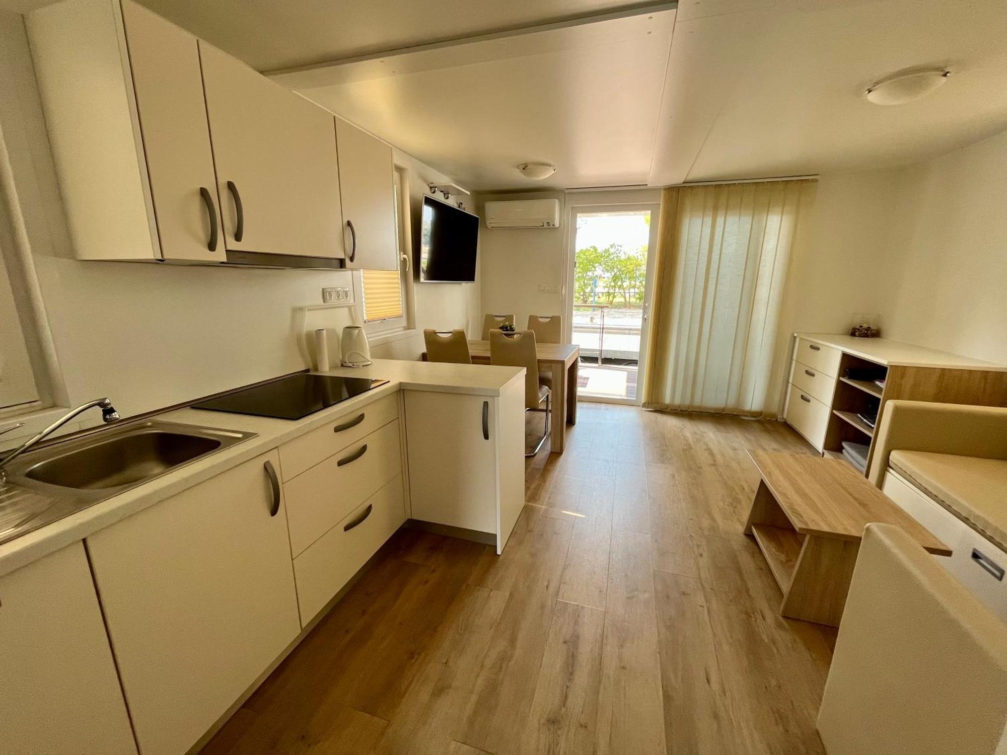 Marina Luxury Houseboat Lace Portoroz Bagian luar foto
